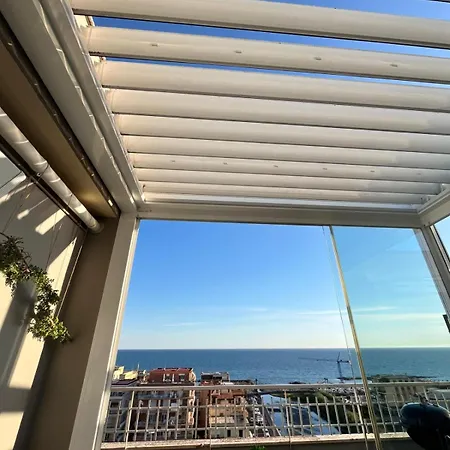 Terrazza Sul Mare 아파트