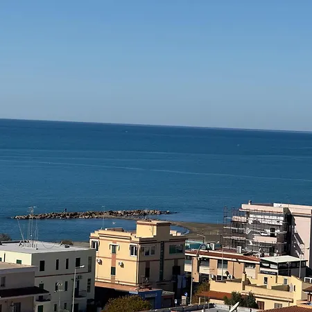 Terrazza Sul Mare 아파트 라디스폴리